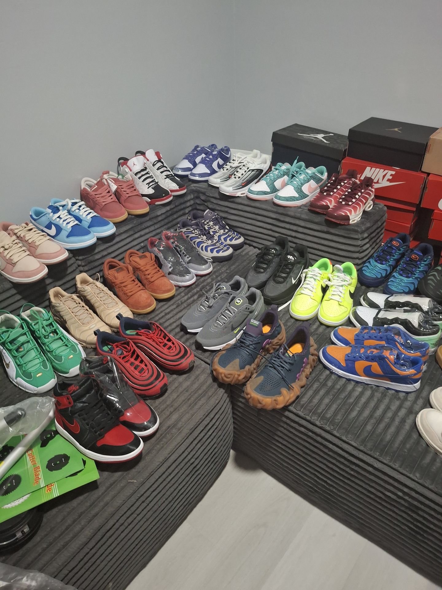 Need kicks sz 9 only must buy all