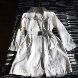 New White Kenneth Cole rain coat size Small.