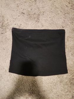 black crop top
