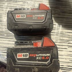 Milwaukee m18v 3ah and 5ah battery used both work and charge up fine $85 both in n Lakeland 
