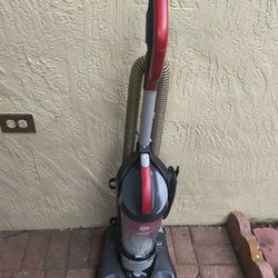 Dirt Devil Max Vacuum Cleaner 