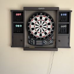 Electronic dart game