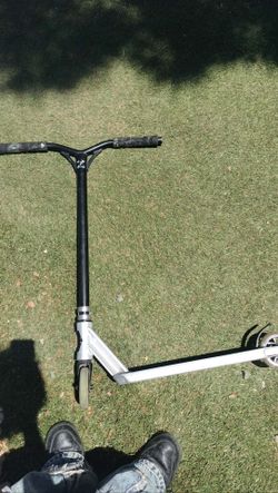 Fuzion z-series z300 scooter