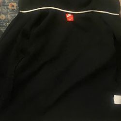 Nike Tech Size Large I Can Negotiate 