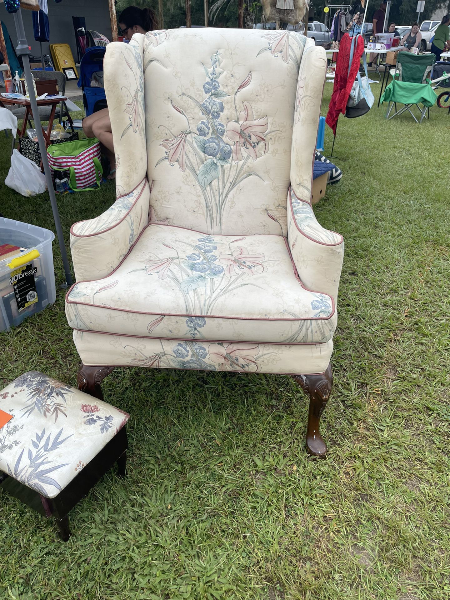 Vintage Winged high-back chair