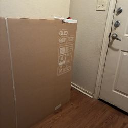 75in Samsung Tv BRAND NEW