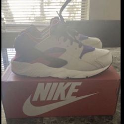 $50 Girls Huaraches For Sale Size 3