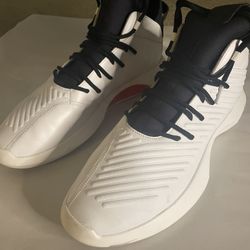 Men’s Adidas APE 77901