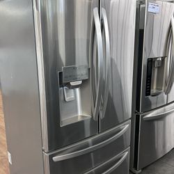 LG Refrigerator For Sale!! 
