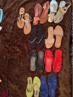 10 PAIRS OF WOMENS SHOES SIZE 8
