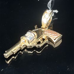 14Kt Tri Color CZ Gun Pendant 7.40g I-1194