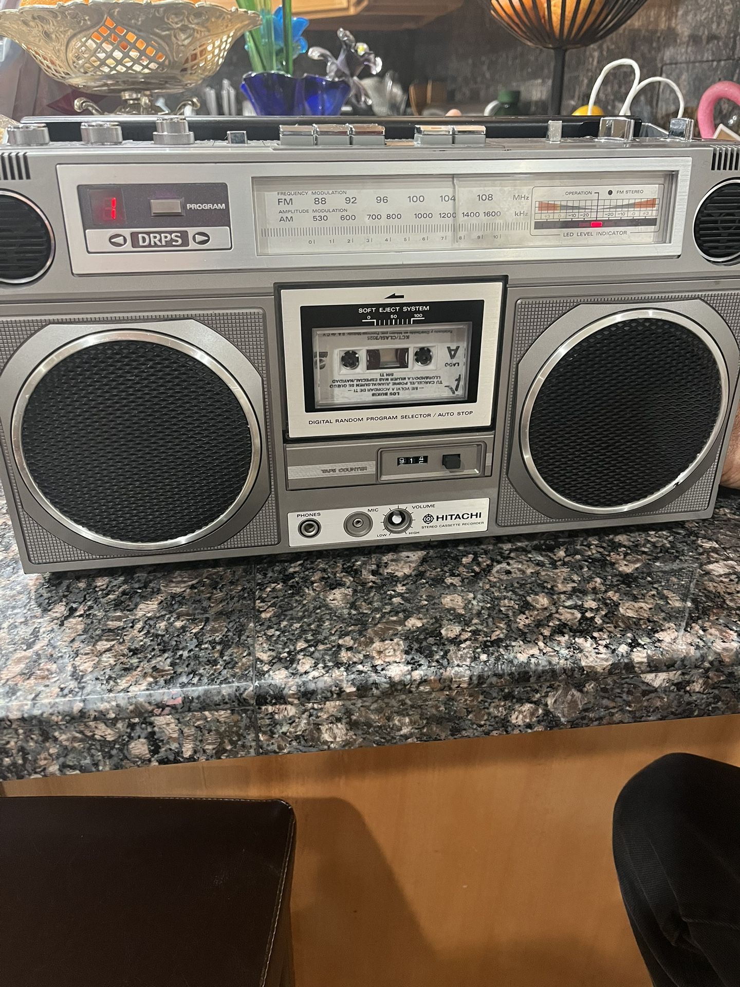 Hitachi TRK- 8020H Radio- Cassette