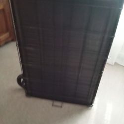 Like New Barely Used Medium /Large Dog Kennel 