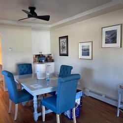 Dining Room Table & 4 Chairs 