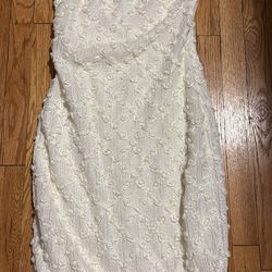 Women’s Medium Ivory/Cream Floral Textured One Shoulder Midi Dress