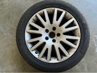 Michelin Primacy MXM4 245/45R17 Tire with Mercedes Wheel - Like New!