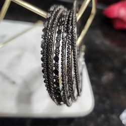 BUY 1 JEWLERY ITEM GET 1 50% OFF__7 PIECE BANGLES SET