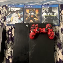PS4 W/ Controller/3x Games