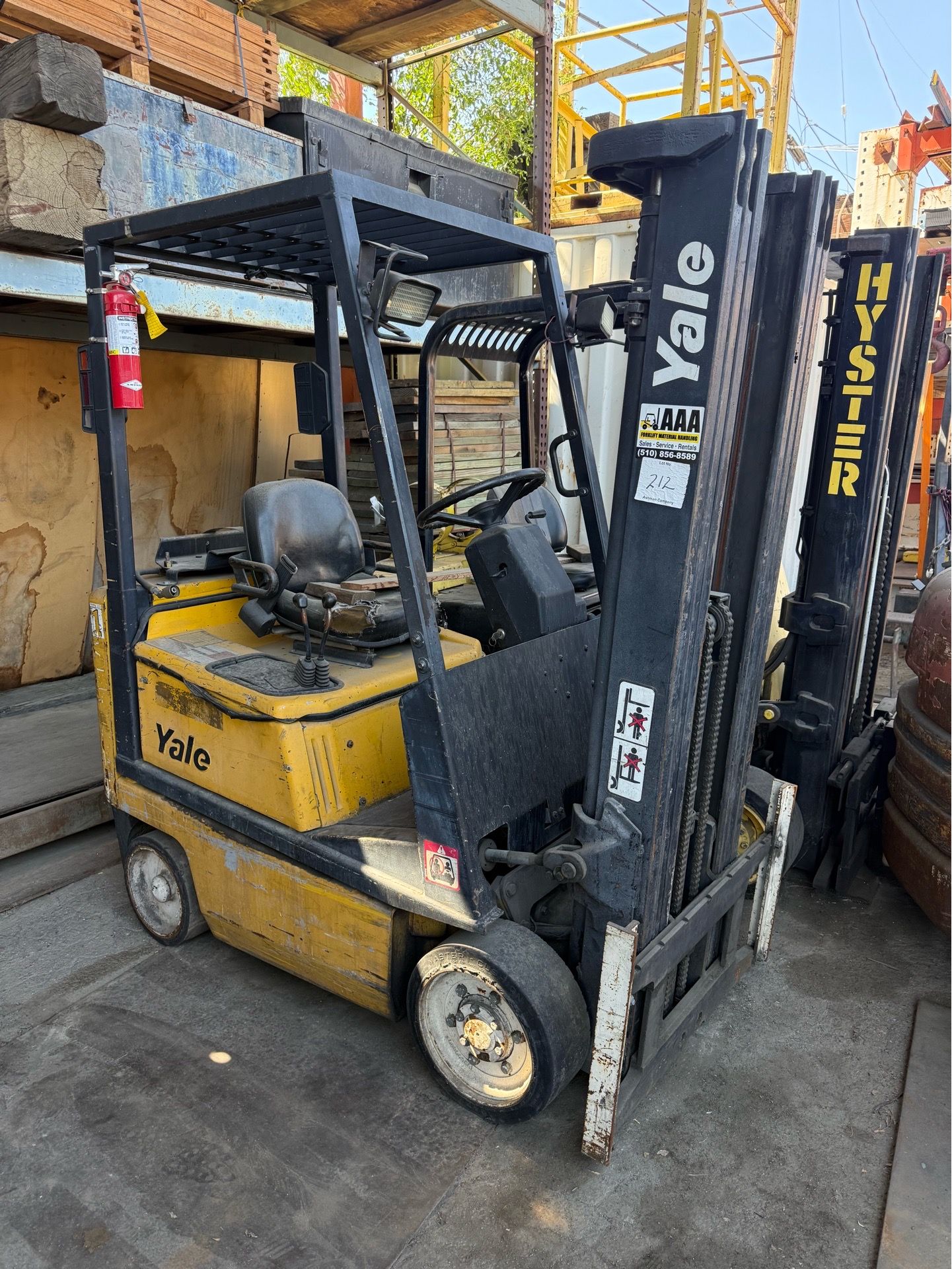 YALE FORKLIFT (NOT RUNNING)
