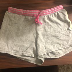 Girl’s shorts size 14y
