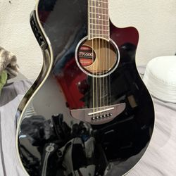Yamaha Guitar APX600