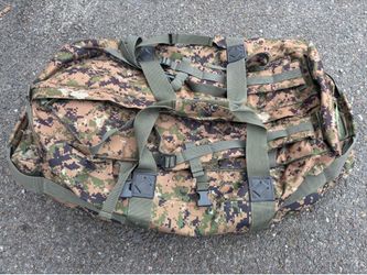Military surplus XL MARPAT  35" Tactical Deployment Duffle Bag Camo Backpack