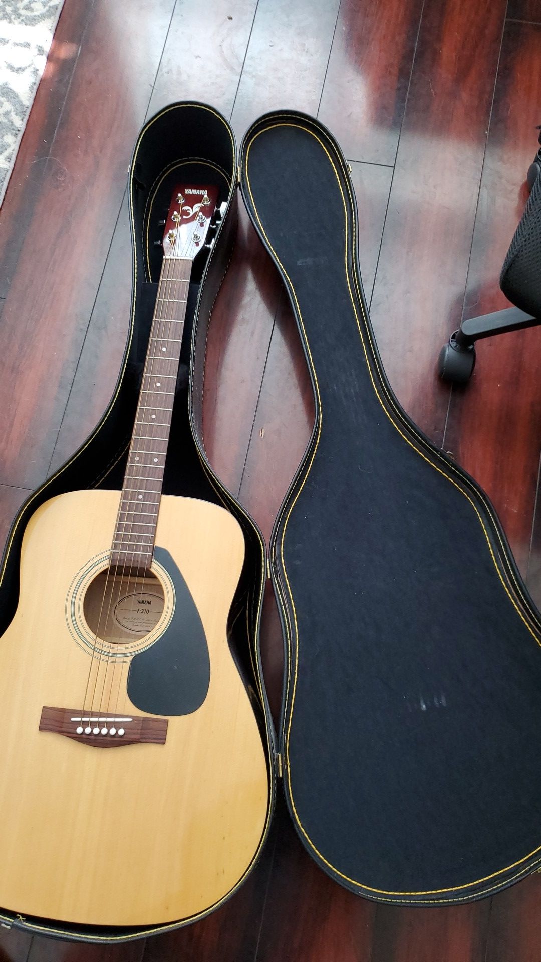 Yamaha Guitar