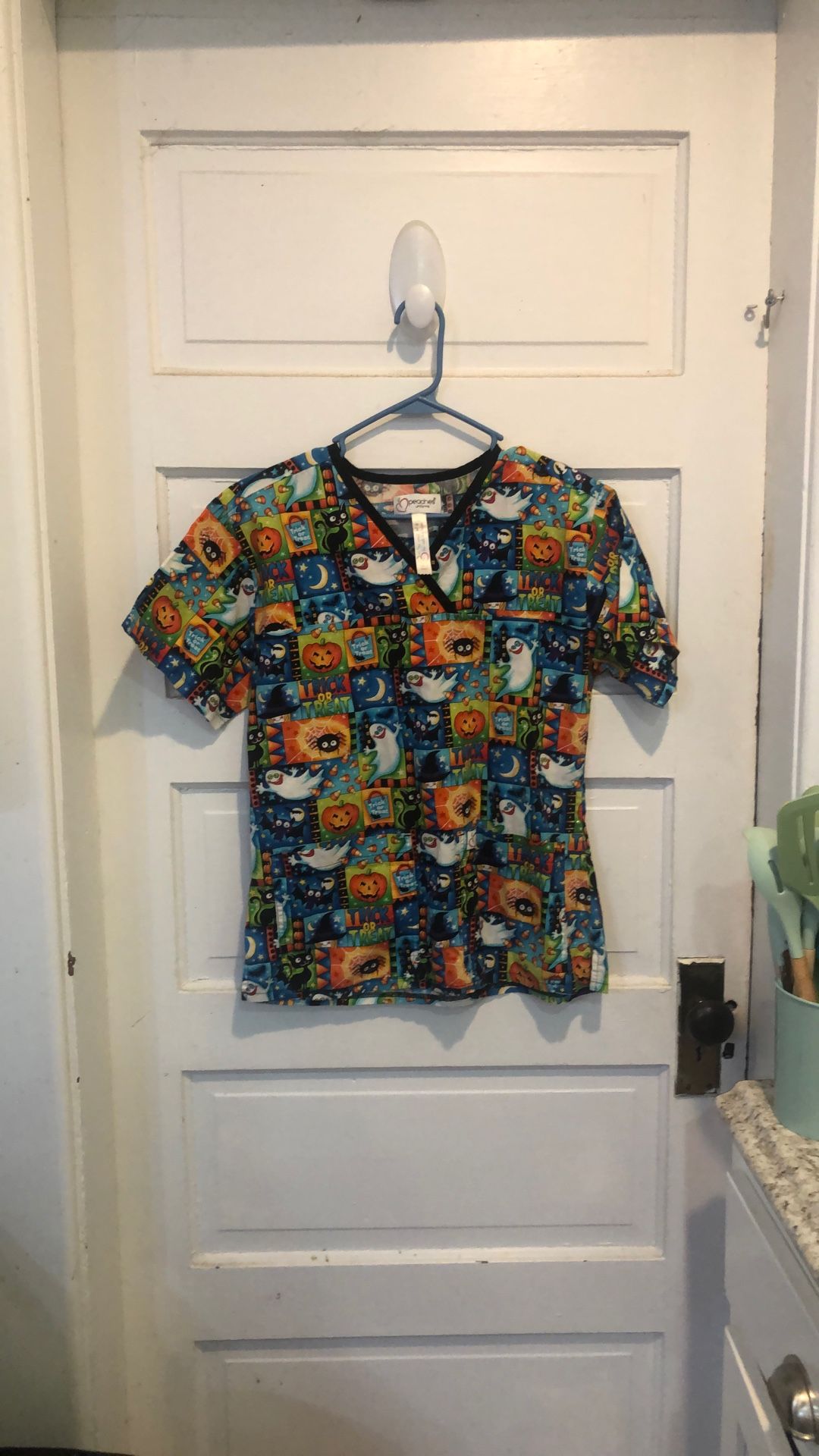 Scrub Top Halloween