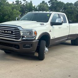 2024 RAM 3500 Laramie Crew Cab 4x4