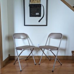 Pair of MCM Vintage Padded Metal Folding Chairs by Samsonite