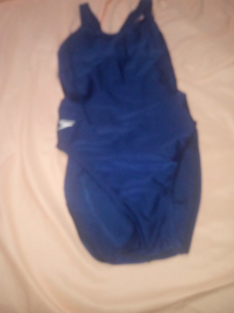 Medium Swim Suit Speedo $7