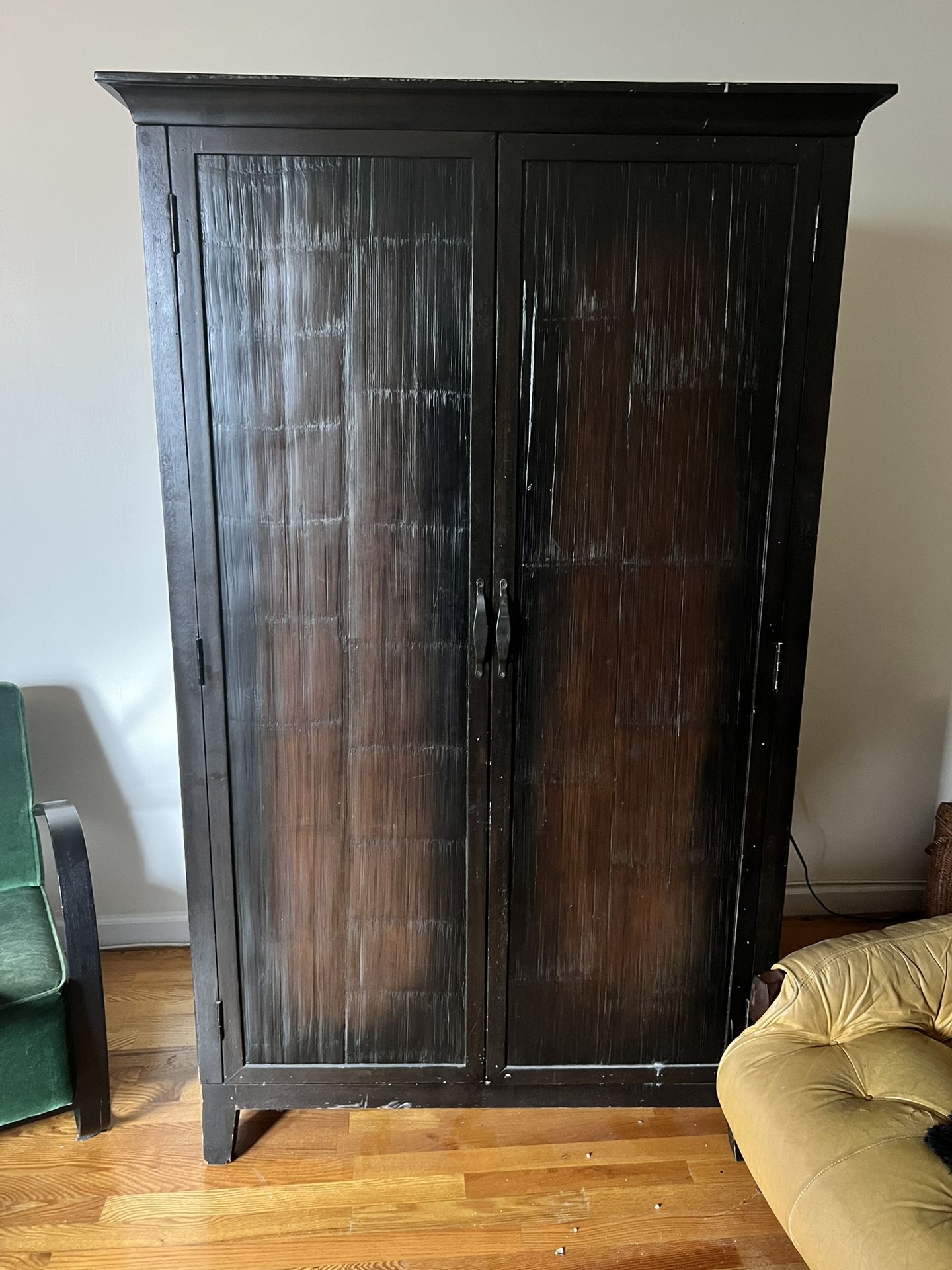 Wardrobe With 2 Drawers
