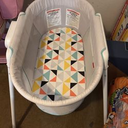 Vibrating Portable Bassinet
