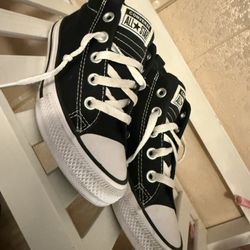 Girls Converse 