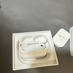 Apple air pod pro 3 new