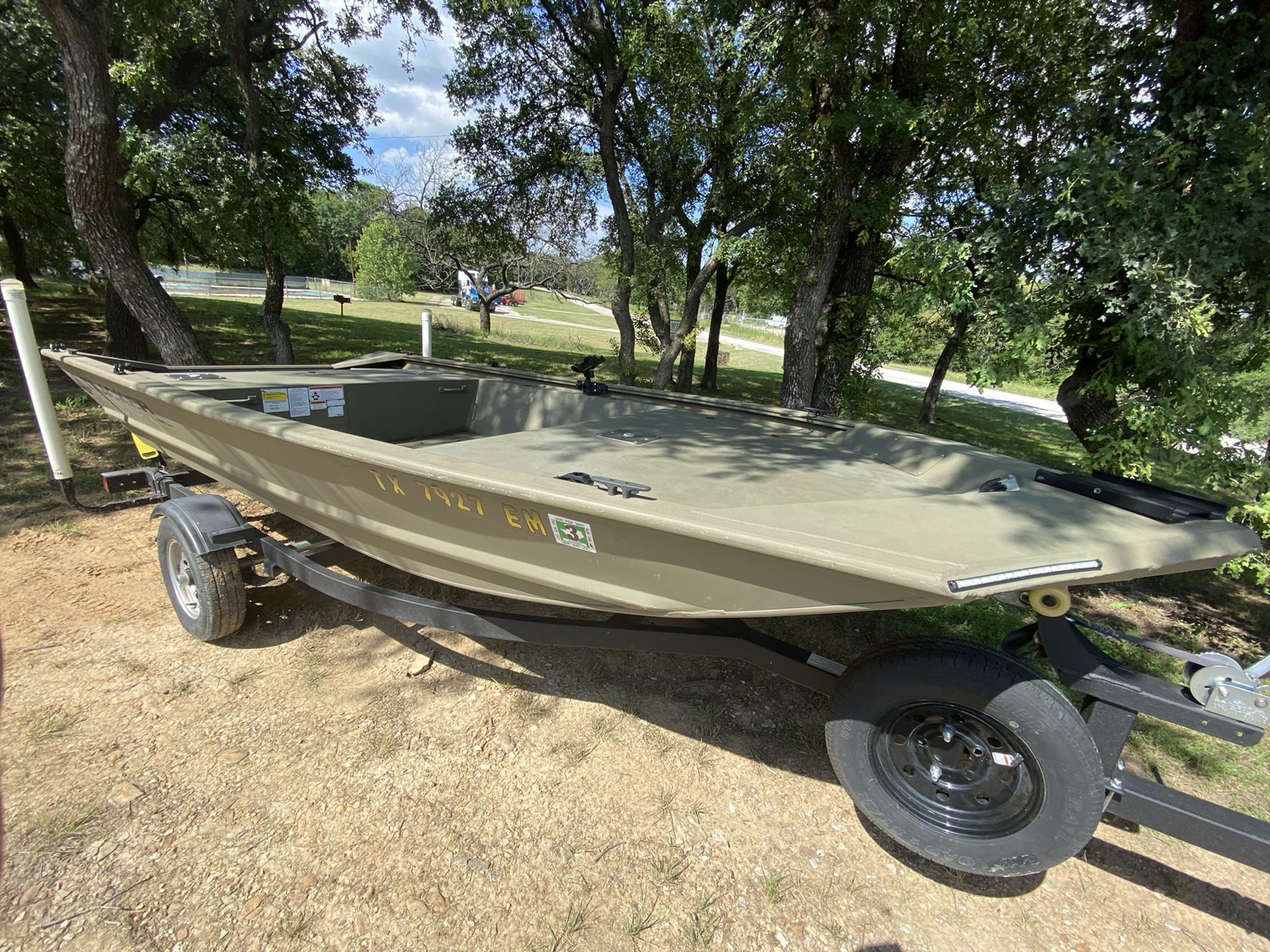 2018 Tracker Grizzly 1448 MXV