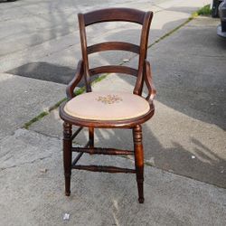 Antique Victorian-Style Wooden Armchair With A Floral Needlepoint Seat