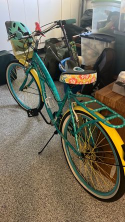 Margaritaville Bike 7 speed bike and helmet