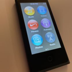 iPod nano 7th Generation 16 GB Black