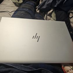 Elitebook 840 g8 1185g7 32gb ram and a 512 ssd