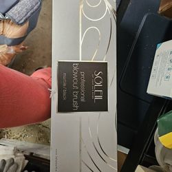 Soleil Blowout Brush
