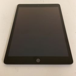 iPad 32 GB 9th Generation Wi-Fi 