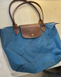 Longchamp Le Pliage Tote Bag Blue needs cleaning