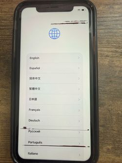 Iphone 11 64GB no scratch - screen needs replacement