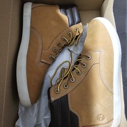Womans Size 8.5 Timberlands 