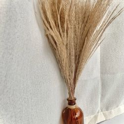 Natural Dried Pampas With Vase For Your Home Decor Or Event. 
