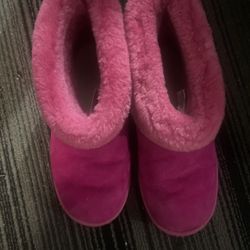 UGG Fluff Quilted Boots