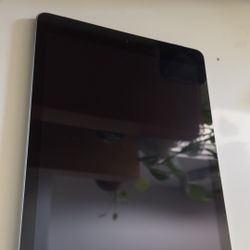 Apple iPad 5th Generation 32 Gb With Cellular