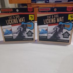 New (2 boxes) Cat & Dog Licking mats with suction cups on bottom.. New take all - 2 boxes for $5

