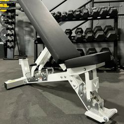 BRAND NEW Adjustable Weight Bench, Incline To Flat, Squat Rack, Bumper Plates, Barbell, Gym Mats Rubber Flooring 